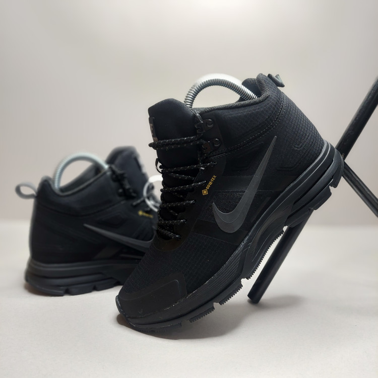 کتونی نایک ایر زوم ساقدار.سری پگاسوز41.محصول کشور ویتنام.Nike air zoom